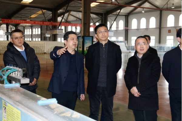 安徽省住房和城鄉(xiāng)建設(shè)廳黨組成員、副廳長(zhǎng)趙新澤到海螺考察調(diào)研 （對(duì)外發(fā)布）(1)698